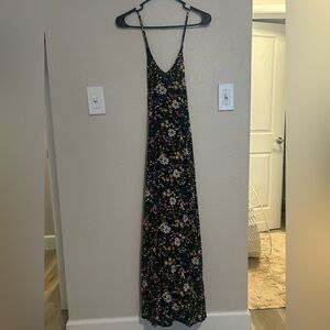 Old Navy Floral Maxi Dress Size S